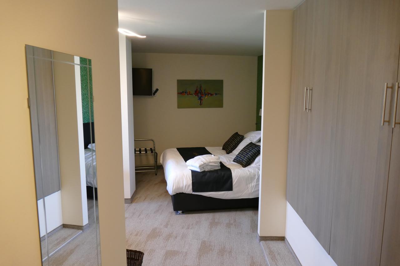 Hoeselt Hotel Monte Cristo מראה חיצוני תמונה